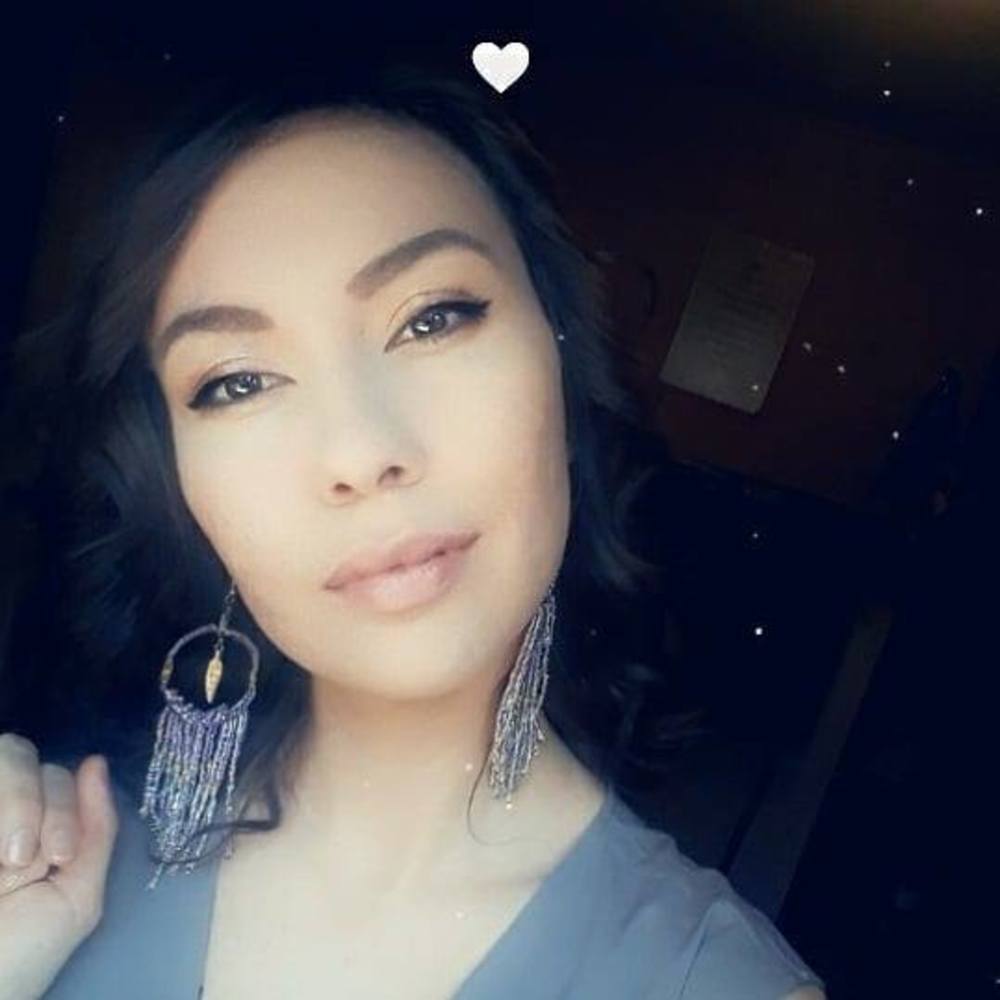 Meet your Posher, Felisha